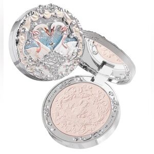 New Flower Knows Swan Ballet Embossed Blush